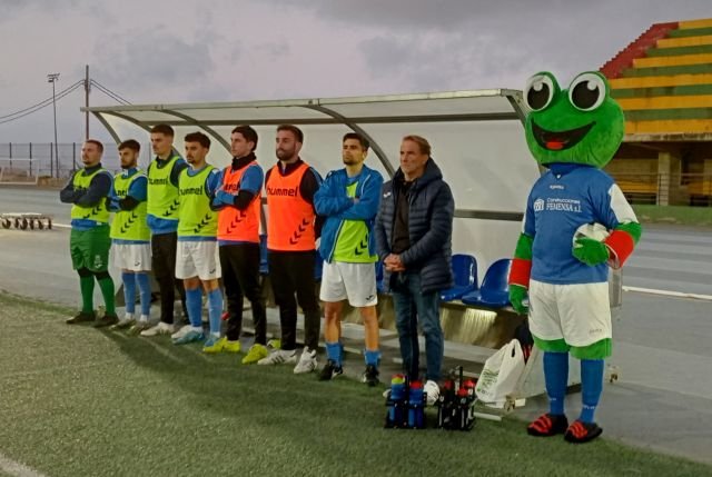 Banquillo local 10 4 26