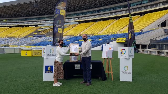 220310 La Consejería de Deportes dona material deportivo a la Fundación Give a Dream 7