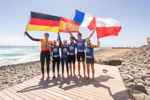 230715 Los finalistas masculino y femenino de Big Air tras las finales David Delfour