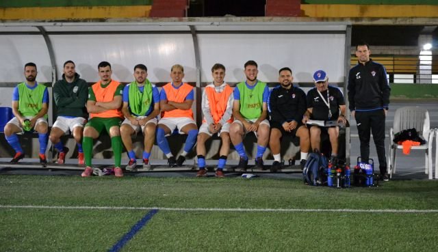 Banquillo Local 14 11 25