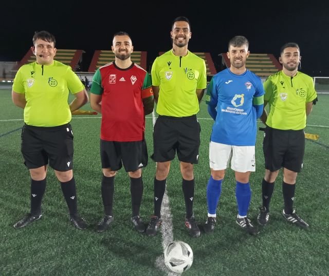 Capitanes y trió arbitral 17 3 23