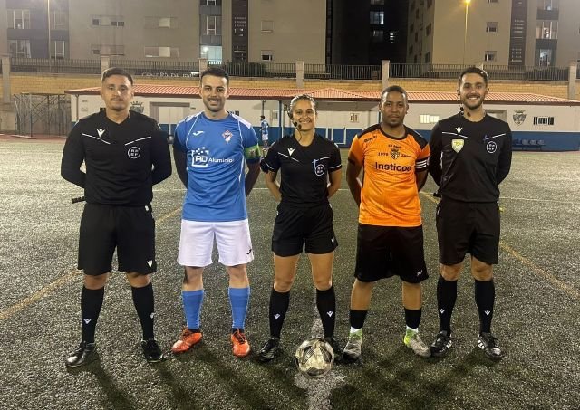 Capitanes y trió arbitral 7 11 25