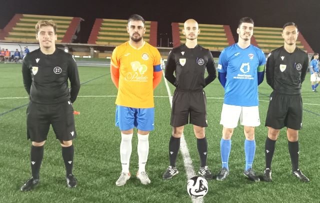Capitanes y trío arbitral 15 12 23