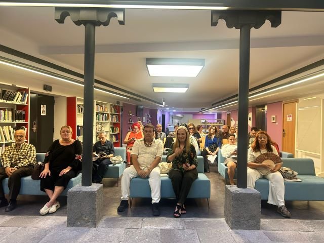 ENCUENTRO POETAS Unidos por el amor a las letras 2
