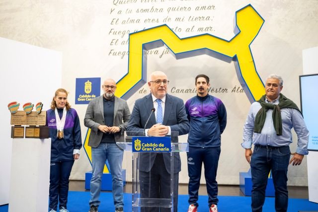 El Cabildo rinde homenaje al CN Las Palmas tras conquistar el Campeonato de EspanÞa FEDDI