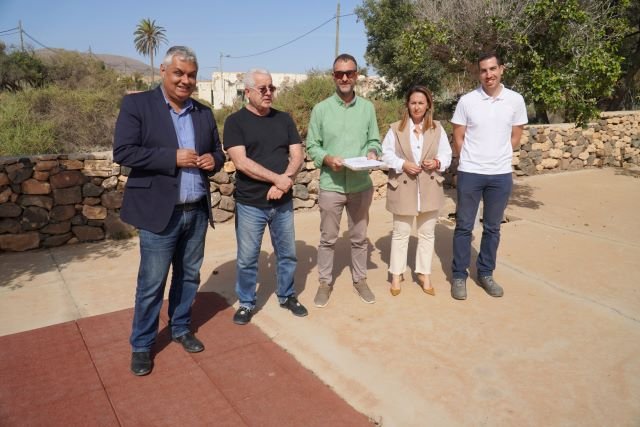 FIRMA INICIO VALLADO COLEGIOS RURALES CASILLAS AMPUYENTA Y TEFÍA