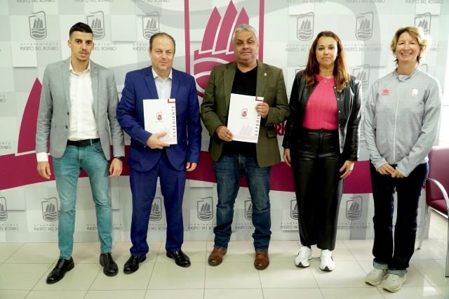 FOTO FIRMA CONVENIO CON EAMJ PARA PROYECTO RELEVO PARALÍMPICO ATLETISMO PARA PERSONAS CON DISCAPACIDAD EN RISCO PRIETO