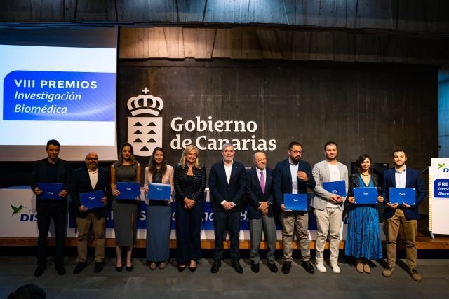 Ocho equipos canarios reciben el Premio Fundación DISA a la Investigación Biomédica Foto familia