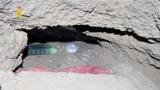 Operación en las cuevas de Facaracas 2