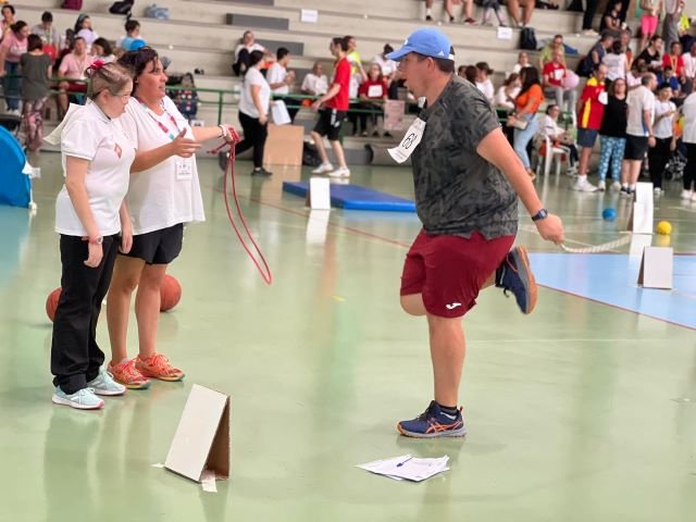 Participantes del Centro Ocupacional Comarcal Santa María de Guía en el Encuentro Batería ANDE celebrado en Ingenio 1