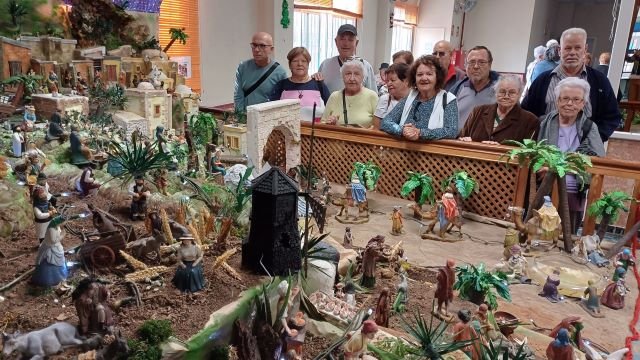 Participantes en la Ruta de Belenes del Centro de Mayores de Santa María de Guía 1