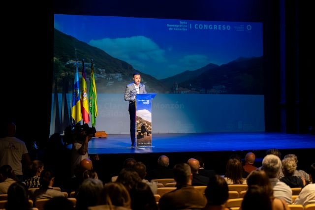 Teodoro Sosa alcalde de Gáldar durante la inauguración del I Congreso del Reto Demográfico de Canarias