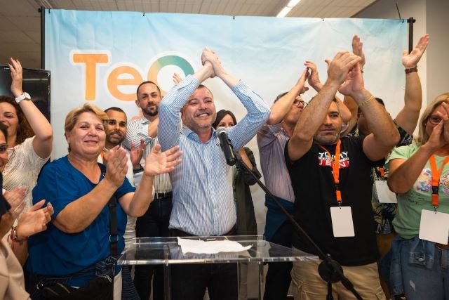 Teodoro Sosa celebra los resultados del BNR en Gáldar junto a candidatos del partido