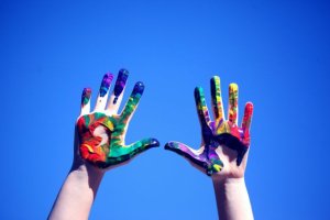 El Gobierno subvenciona 12 proyectos dirigidos a impulsar la diversidad y combatir la LGTBIfobia
