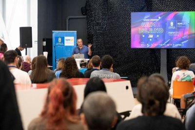 M&aacute;s de 100 participantes se re&uacute;nen para desarrollar videojuegos en la primera edici&oacute;n de Gran Canaria Game Island