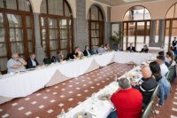 Francisco Castellano expone las prioridades de la Consejer&iacute;a de Deportes en un desayuno con los medios de comunicaci&oacute;n