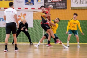 El Balonmano Gáldar Gran Canaria cede ante las urgencias de un gran Tejina (33-26)