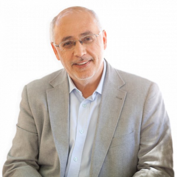 Artículo de opinión: &#039;Sin autocomplacencia pero con esperanza&#039; por Antonio Morales Méndez