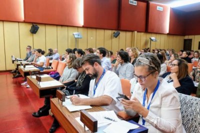 Sanidad invierte cerca de quinientos mil euros en la formaci&oacute;n de personal sanitario del SCS en 2022 y 2023