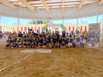 Gran colof&oacute;n para los m&aacute;s peque&ntilde;os del Torneo Escuelas Lucha Canaria Cabildo Gran Canaria