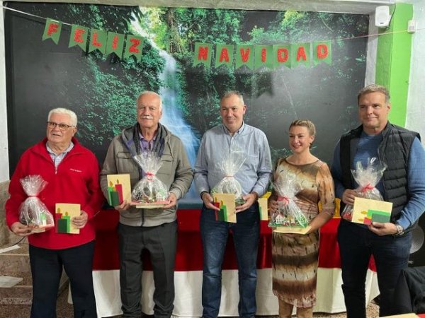 Villa de Firgas: El grupo de Gobierno participó en la comida con las personas usuarias del Centro Ocupacional y sus familias