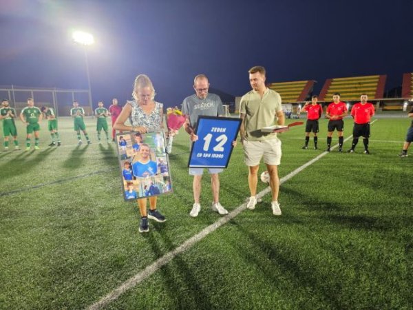 El Club Deportivo San Isidro rindió homenaje a Zebensui Ramos González