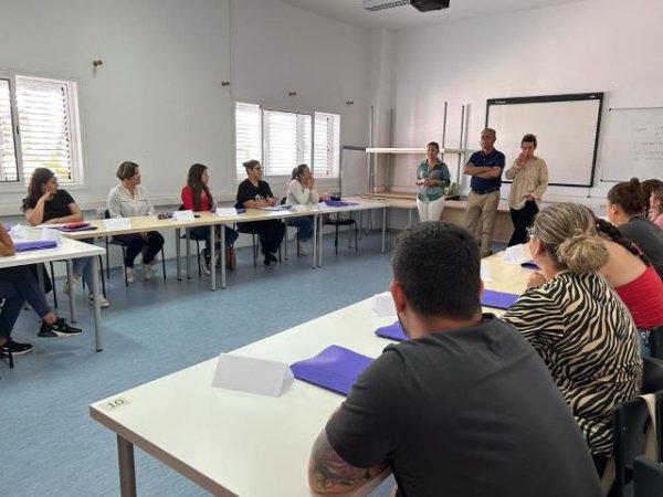 La Aldea de San Nicol&aacute;s da la bienvenida al alumnado del PFAE &ldquo;Servicio Dependencia La Aldea&rdquo;