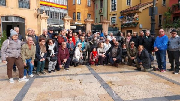 Villa de Firgas: Grupo de mayores que se fue al norte de España en un viaje organizado por la Concejalía del Mayor