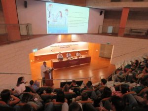 El Hospital Dr. Negrín da la bienvenida a 55 nuevos médicos residentes