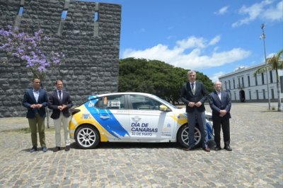 Transici&oacute;n presenta la nueva imagen del Coche Zero con motivo del D&iacute;a de Canarias