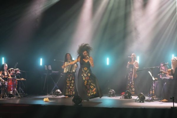 ‘El sonido de las Caracolas’, música y complicidad femenina para enlazar pasado, presente y futuro