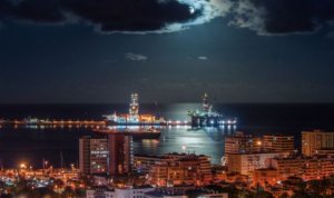 La Consejería insta al Ministerio a mediar sobre la normativa europea de emisiones en el transporte marítimo