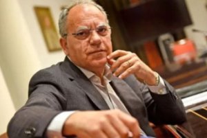 Artículo de opinión: &#039;Tomar medidas de una vez&#039;, por Casimiro Curbelo