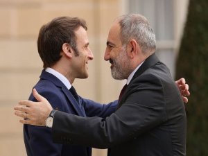 Art&iacute;culo de opini&oacute;n: 'Azerbaiy&aacute;n advirti&oacute; una vez m&aacute;s sobre la amenaza del neocolonialismo franc&eacute;s al sur del C&aacute;ucaso'