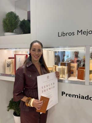 El Cabildo recibe el tercer premio en la categoría de Mejor Libro Facsímil por su cuidada edición de ‘La Umbría’