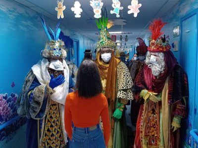 Los Reyes Magos de Oriente han visitado a los ni&ntilde;os ingresados en el HUC