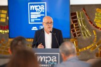 El presidente del Cabildo defiende el impulso de una economía azul cada vez más sostenible como pilar de territorios insulares autocentrados