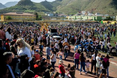 G&aacute;ldar ya espera la llegada de los Reyes Magos tras abrir el 2024 con m&uacute;sica en la Plaza de Santiago