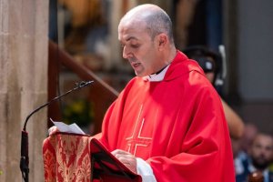 Gáldar: La Diócesis de Canarias declara Santuario Diocesano al Templo Matriz de Santiago