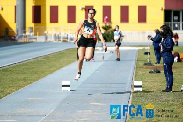 La Gomera: Lucía Curbelo, plata en el Campeonato Absoluto de Pista de Invierno