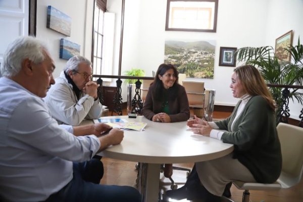 Lanzarote: Har&iacute;a logra que el Cabildo le ceda el uso de la Casa del Cura para la apertura del centro insular de artesan&iacute;a