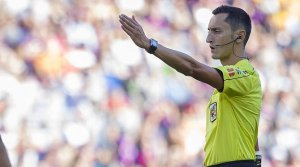 Sánchez Martínez salta a la élite de la UEFA y Martínez Madrona al first