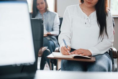 La Consejer&iacute;a de Educaci&oacute;n dise&ntilde;a un plan de formaci&oacute;n espec&iacute;fico para el nuevo profesorado