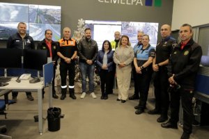 La alcaldesa de Las Palmas de GC felicita la Navidad a la Policía Local, Servicio de Extinción de Incendios y Salvamento y Protección Civil