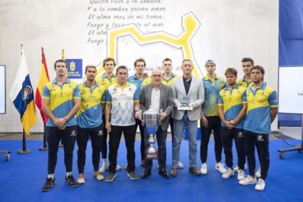 El Cabildo de Gran Canaria felicita al Club Molina Sport, campeón de Europa de Hockey Línea 2023