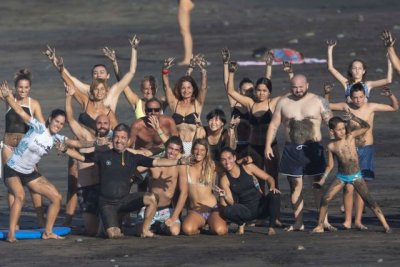 El V Encuentro Solidario Los Muellitos recauda 17.500 euros a favor de la Asociaci&oacute;n Espa&ntilde;ola Contra el C&aacute;ncer