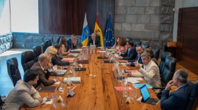 El Gobierno de Canarias activa un plan de choque para reforzar la atenci&oacute;n inmediata a los menores migrantes