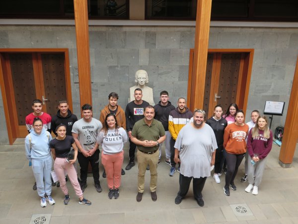 Guía: Quince jóvenes del municipio se forman a partir de hoy como socorristas en instalaciones acuáticas