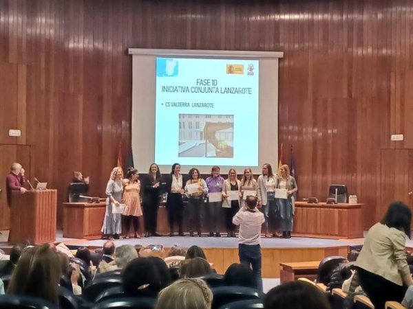 Varias gerencias del SCS recogen sus acreditaciones dentro de la Iniciativa IHAN