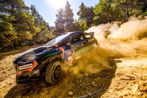 Automovilismo: Rogelio Peñate supera una durísima etapa en Grecia; 4º en el JWRC y 3º en el WRC3